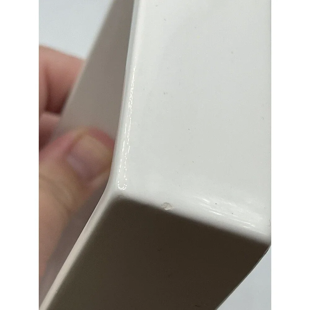 CO Bigelow Apothecaries Ceramic White Soap Dish